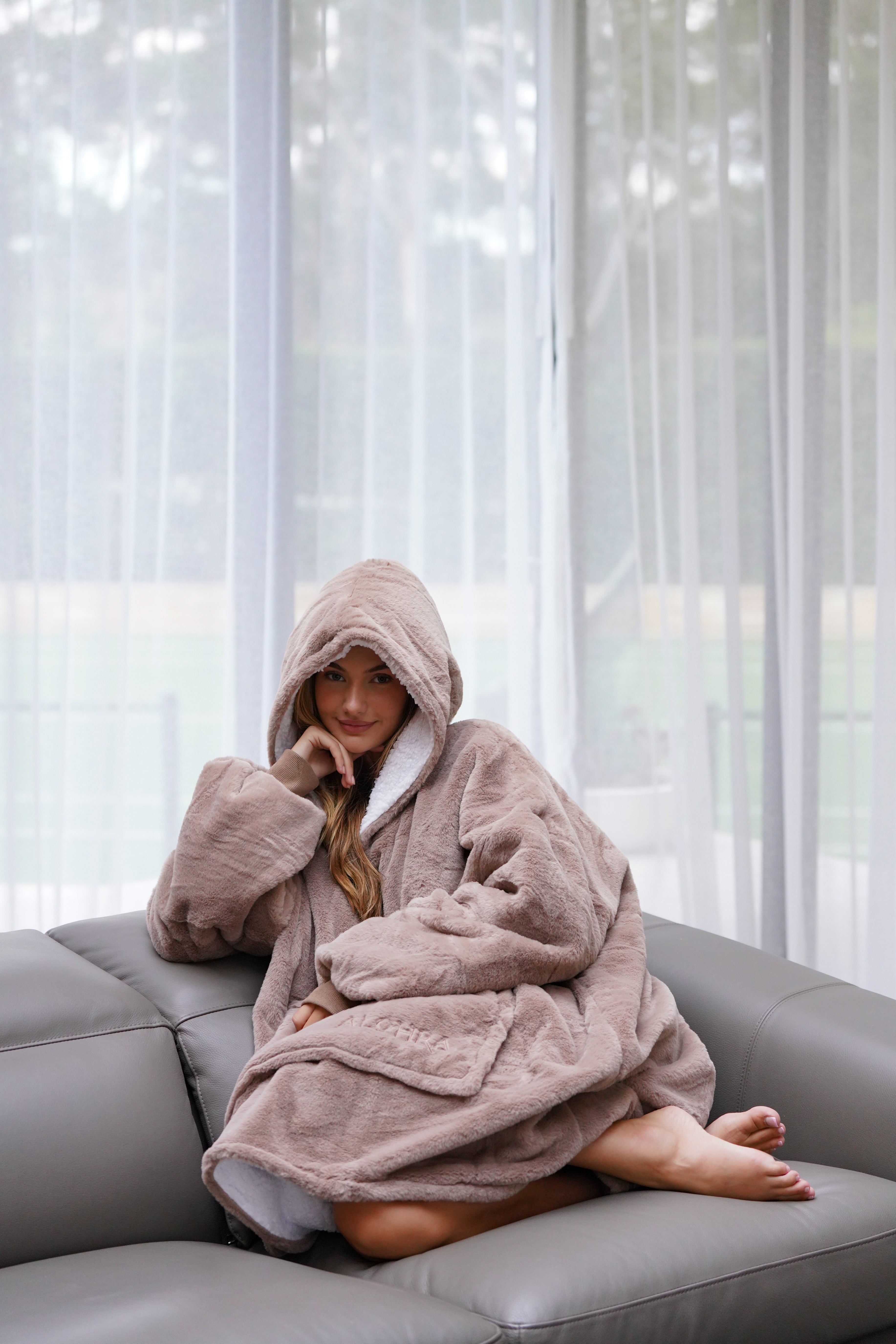 Blanket Hoodie Mocha