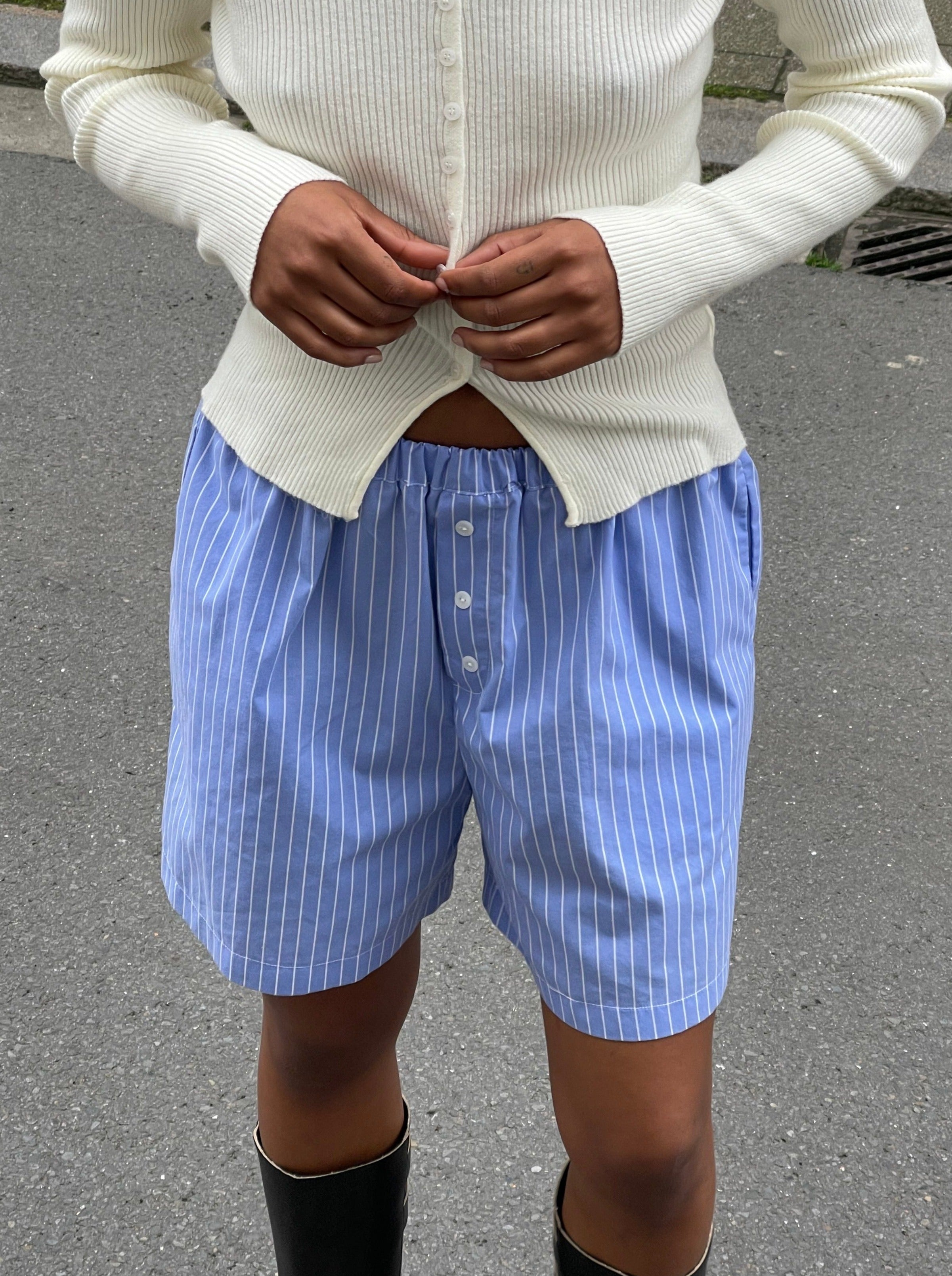 Buttoned Striped Shorts Blue