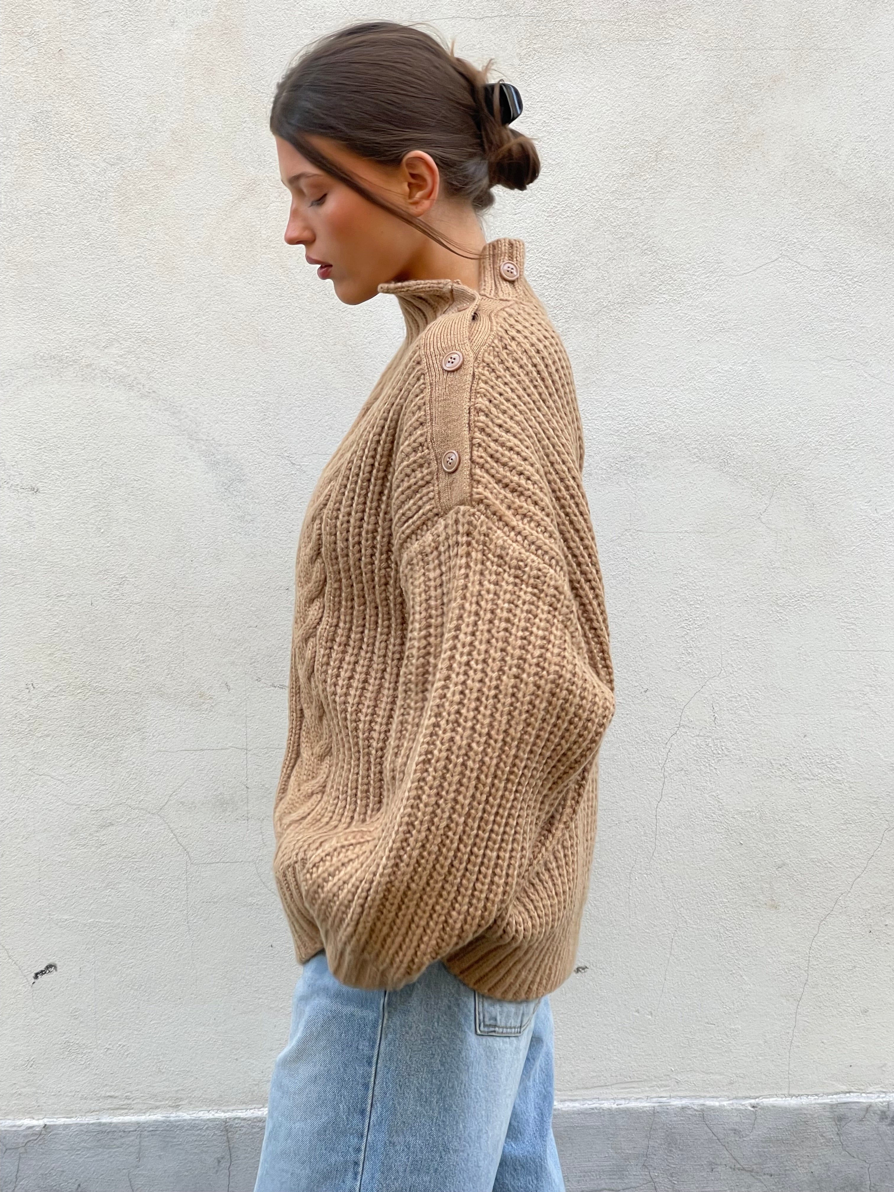 Buttoned Cable Turtleneck Knit Camel