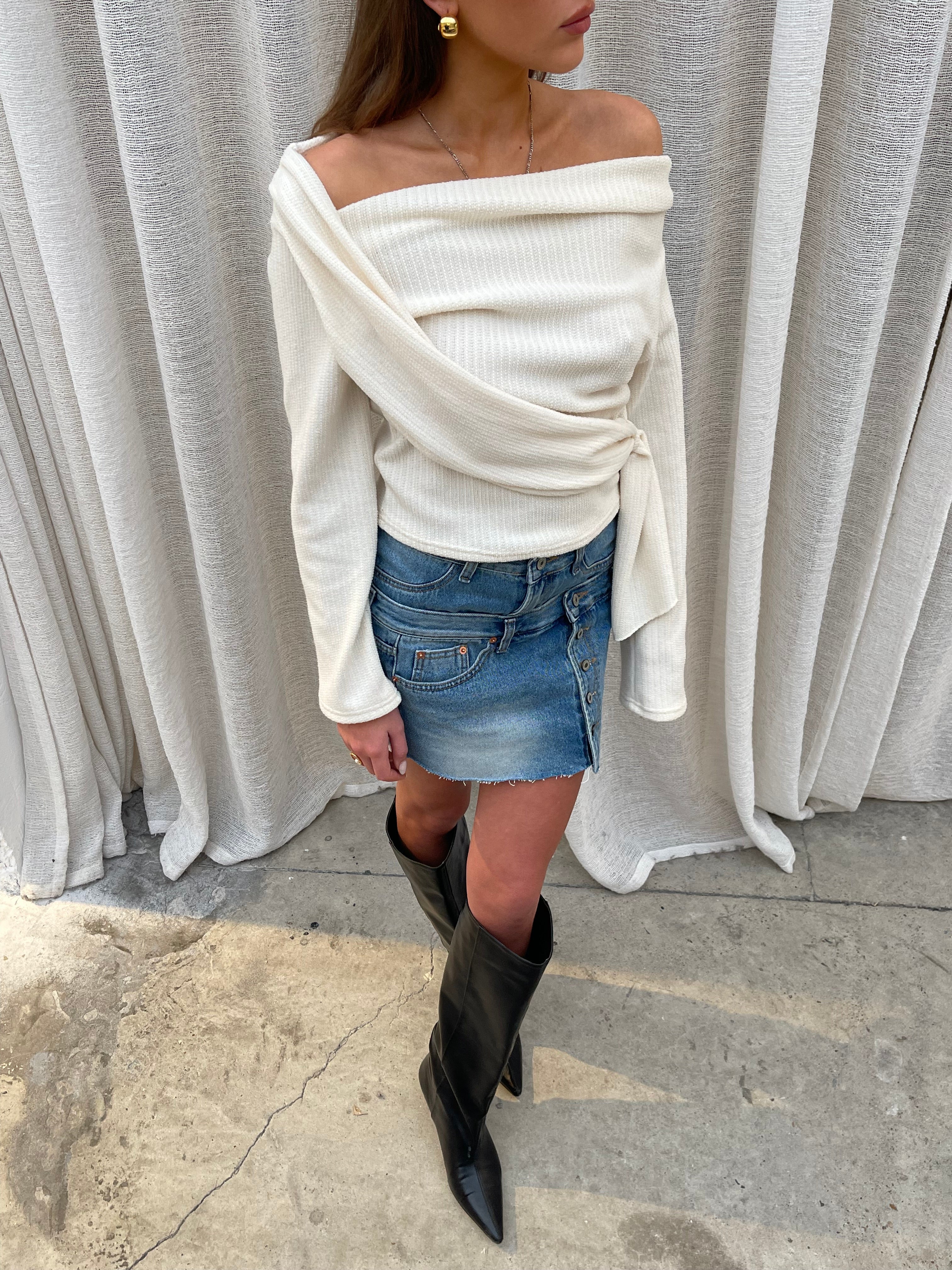 Drapiertes, gegürtetes Top in Elfenbein