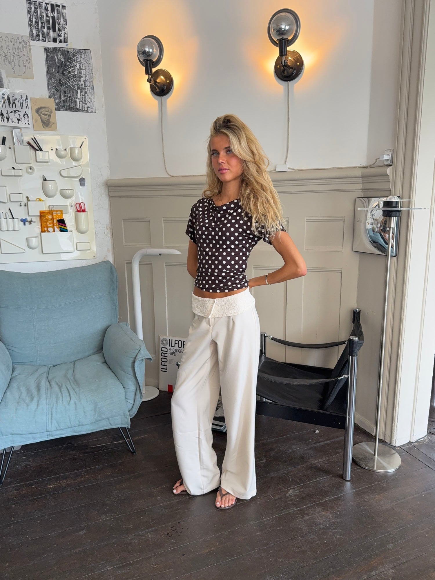 Calsia suit trousers with lace trim – Off white