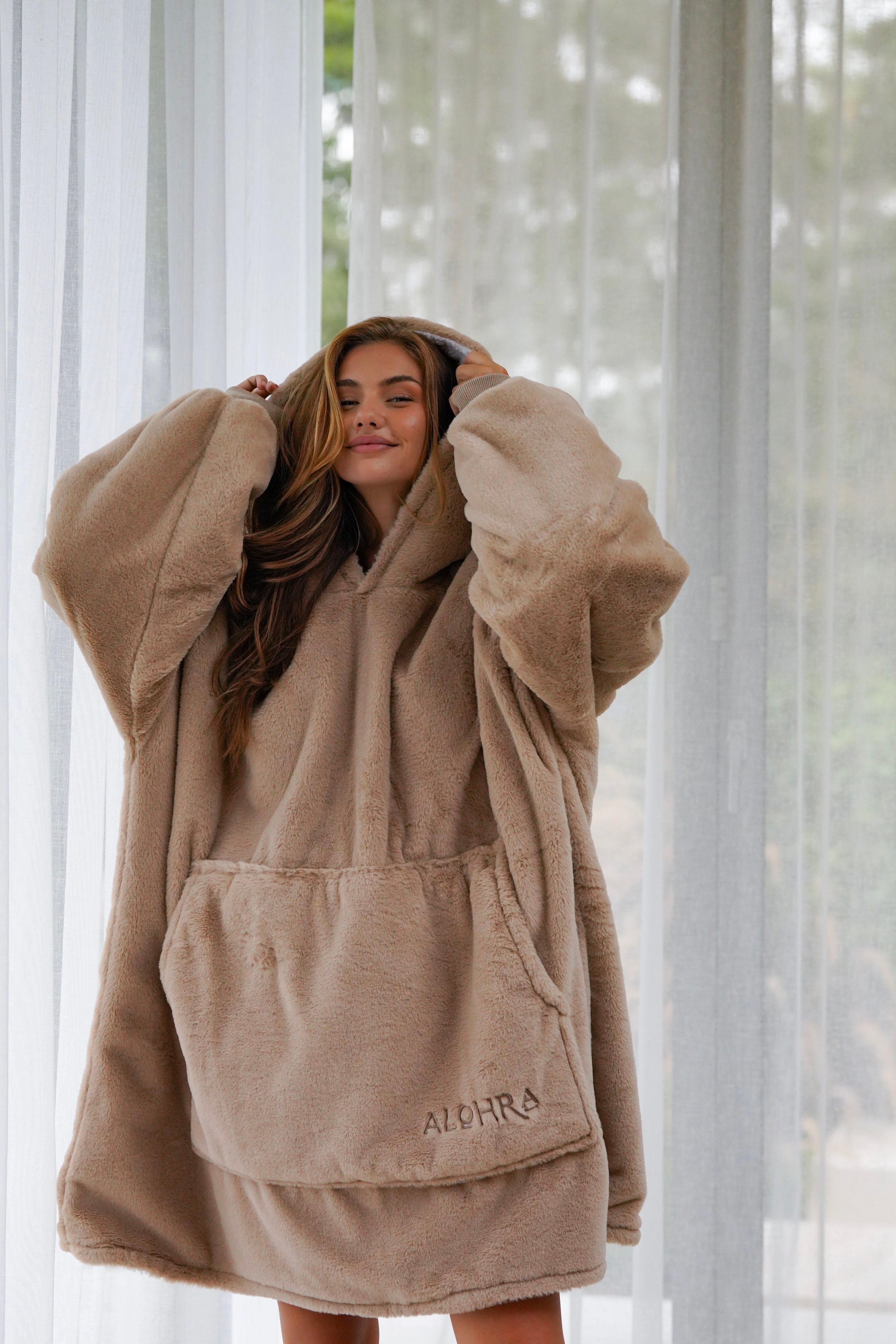 Blanket Hoodie Almond